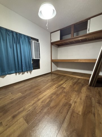 津田東町戸建ての内装