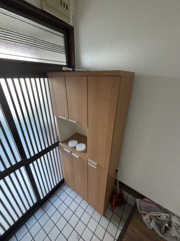 津田東町戸建ての玄関