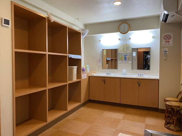 湯河原サニーハイツ1号館の脱衣所|温泉大浴場