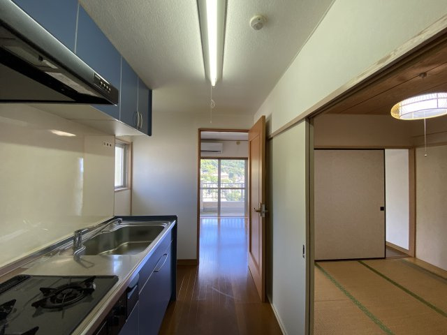 湯河原サニーハイツ1号館のキッチン