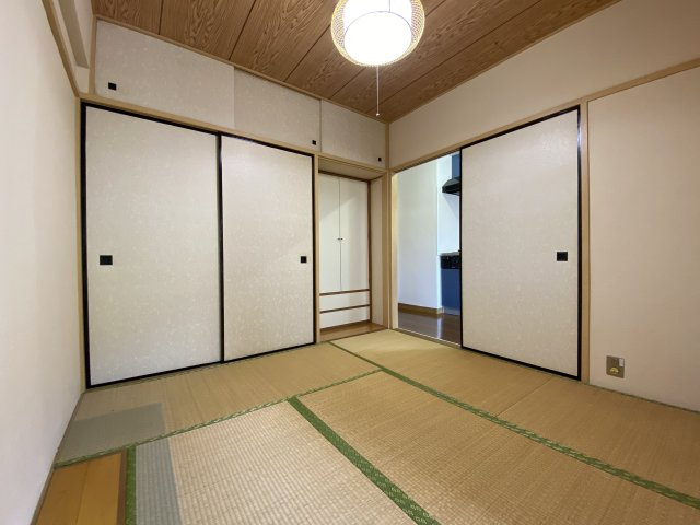 湯河原サニーハイツ1号館の和室