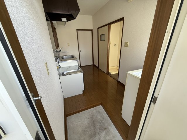 サンヒルズかやねの玄関