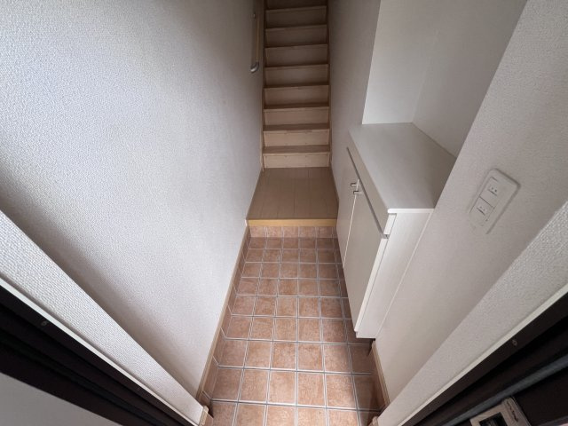 サンハイツ北六甲壱番館の玄関