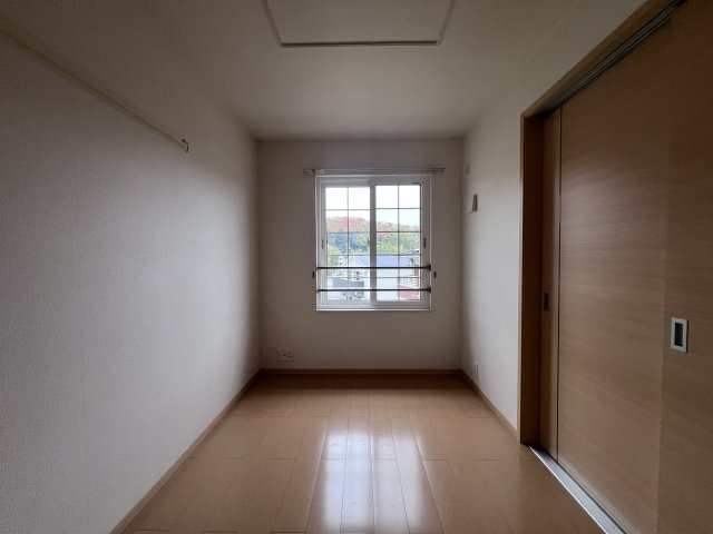 サンハイツ北六甲壱番館の洋室