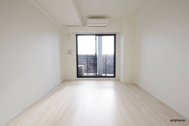 S-RESIDENCE大阪九条North　仲介手数料無料の居間・リビング