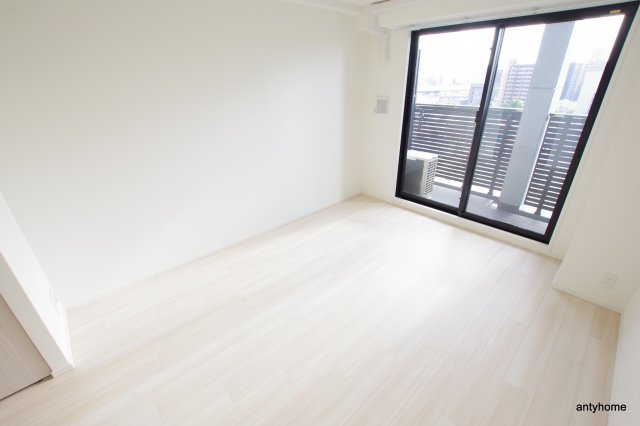 S-RESIDENCE大阪九条North　仲介手数料無料の居間・リビング