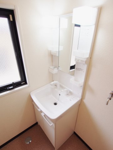 ディアス南幸　C棟の独立洗面台