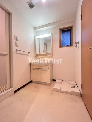 【洗面所】 | パウゼ大手前