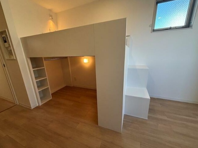 RIS伍番館の内装