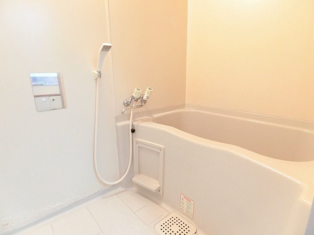 ドリームハウスの浴室|ゆったり過ごせるお風呂です