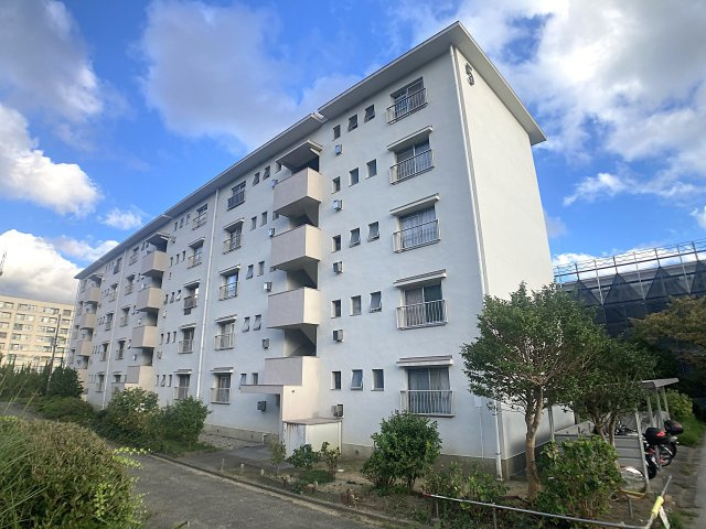 鈴蘭台第3団地5号棟