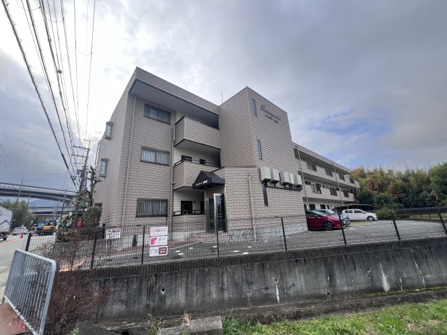 サンスコーレ壱番館の外観