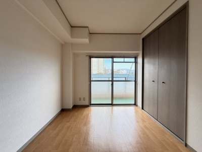 【寝室】 | サニーフラット田中