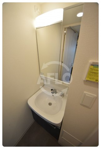 プレサンス上町台筆ヶ崎NORTHの独立洗面台|プレサンス上町台筆ヶ崎NORTH　洗面化粧台