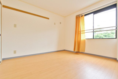 【居間・リビング】 | ファミール日之出Ａ棟 | 参考写真（同物件別部屋）