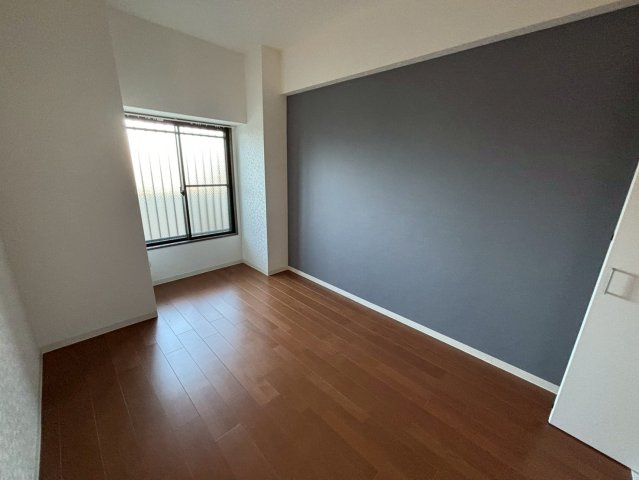 ブリティッシュ・ティンバー泉佐野の洋室|洋室