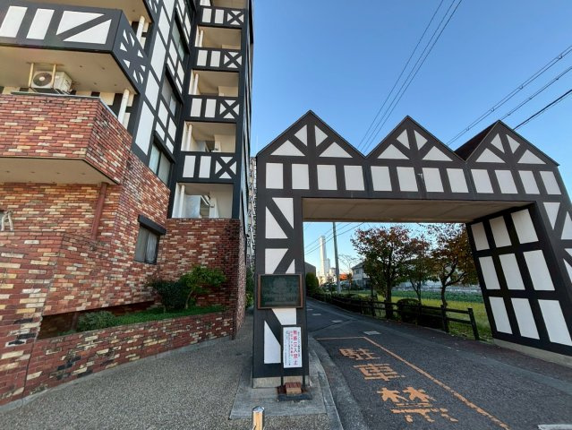 ブリティッシュ・ティンバー泉佐野の外観|マンション外観