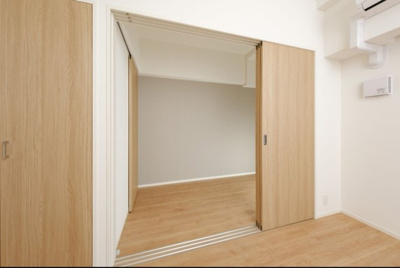 【居間・リビング】 | ネストピア博多Side Terrace