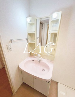 【洗面所】 | フロントリー | 独立洗面台です。