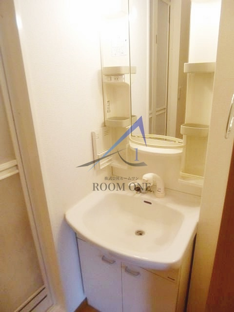 Cherry　House　Ⅲの洗面所|独立洗面台です。