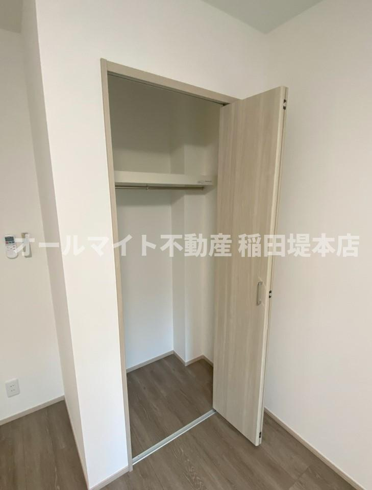 川崎市麻生区高石５丁目のアパートの収納