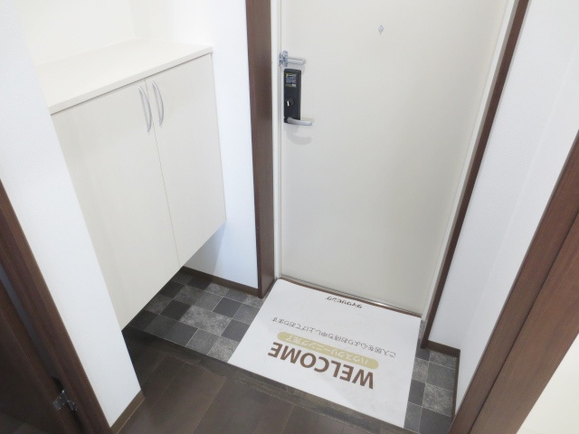 桜コートの玄関|別号室の参考写真です。