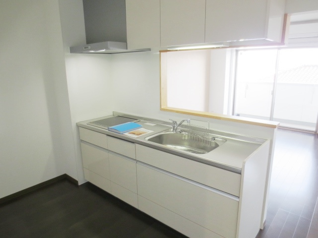 桜コートのキッチン|別号室の参考写真です。