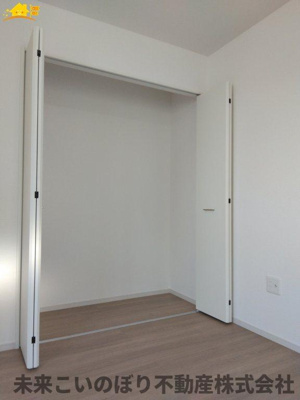 【収納】 | LIGARE久喜市久喜東27期1号棟 | 各居室には十分な収納スペースを確保。お部屋全体を広々と使うことができます。