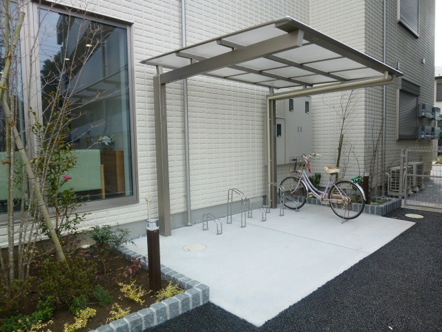 （シニア限定）ラファータのその他共用部分|★屋根付き駐輪場★