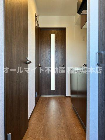 稲城市東長沼のアパートの内装