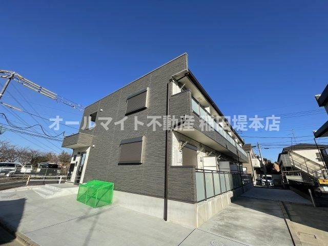 稲城市東長沼のアパート