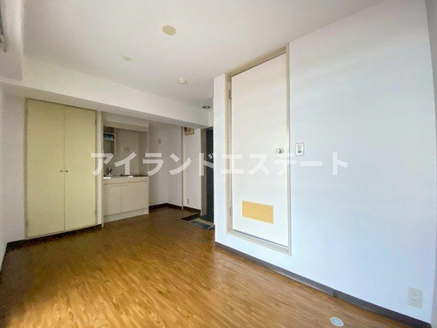 エクセルハイム駒沢　駅近　陽当たり良好　事務所相談可の居間・リビング