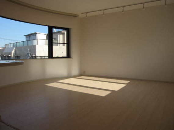 フラッツ都立大の居間・リビング