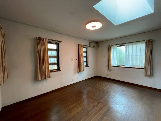 茨城県石岡市南台１丁目　中古戸建の洋室