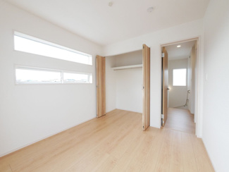 【洋室】 | 中央市西花輪 オール電化新築 全2棟 1号棟 車3台並列駐車 | 【建物施工例】