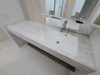 【独立洗面台】 | 中央市西花輪 オール電化新築 全2棟 1号棟 車3台並列駐車 | 【建物施工例】