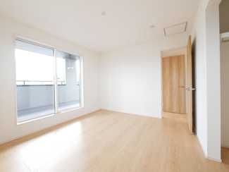 【洋室】 | 中央市西花輪 オール電化新築 全2棟 1号棟 車3台並列駐車 | 【建物施工例】