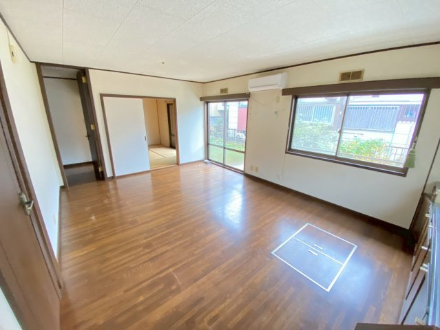 【居間・リビング】