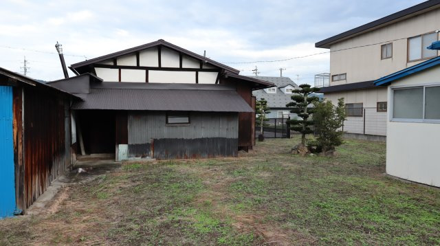 【中古】大町大新田の外観