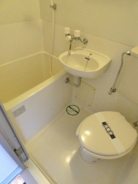 ラフィネ西荻の浴室