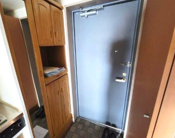 アルビオン田端の玄関