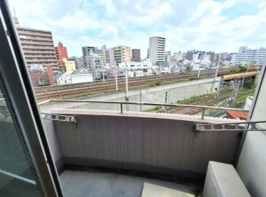 アルビオン田端のバルコニー