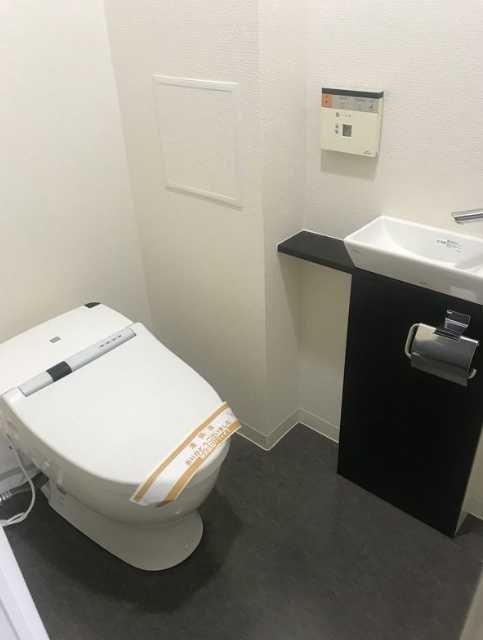 グレンパーク駒場　テラス　家族向け　専用庭のトイレ