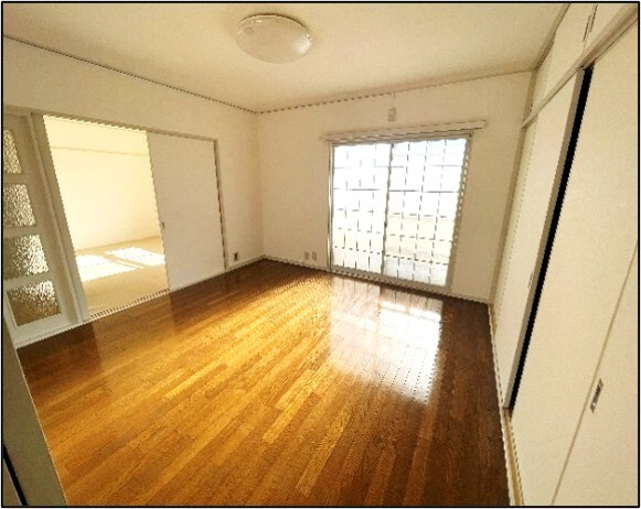 鶴甲コーポ２号館の居間・リビング