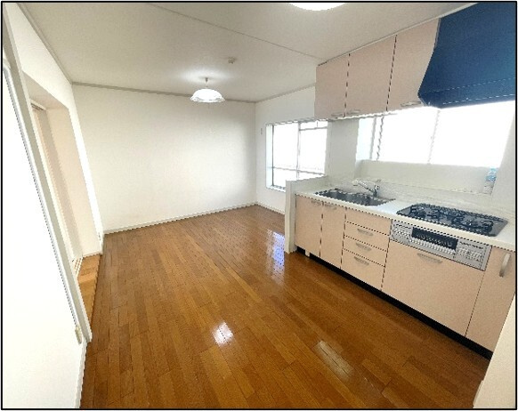 鶴甲コーポ２号館の居間・リビング