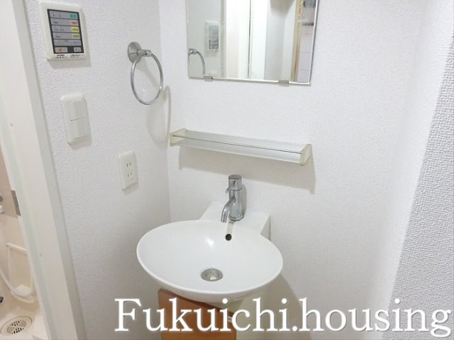 アプレシティ桜上水の独立洗面台