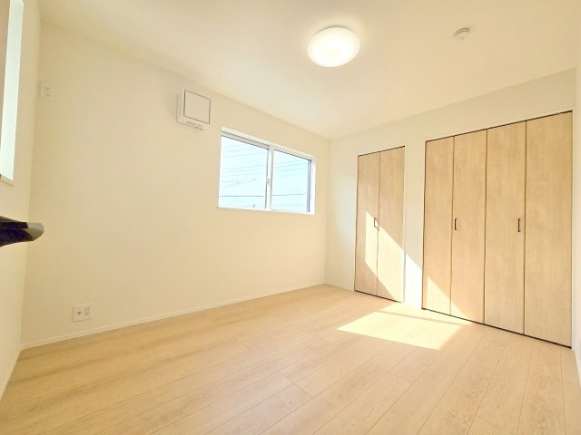 瑞穂町殿ケ谷　全3棟の洋室