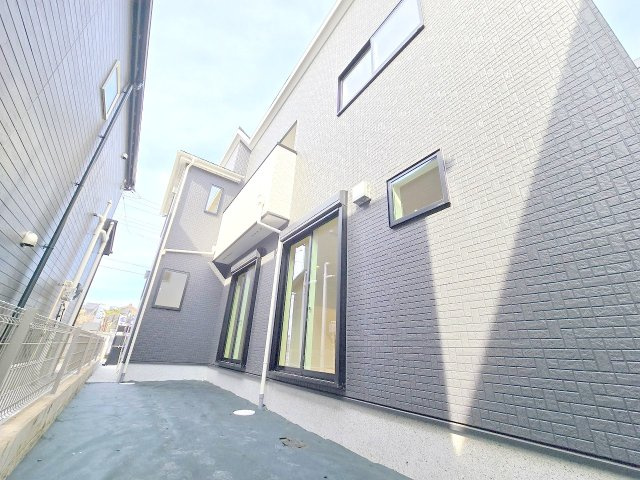 瑞穂町殿ケ谷　全3棟の庭