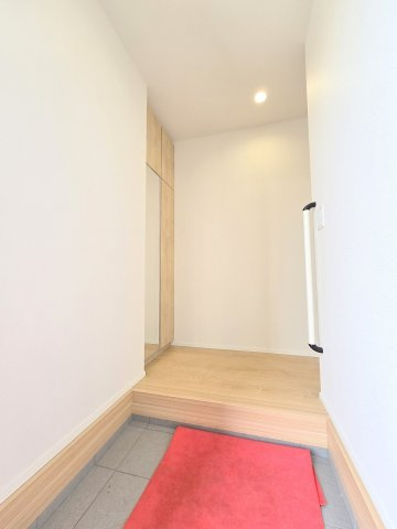 瑞穂町殿ケ谷　全3棟の玄関