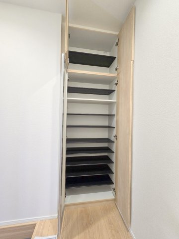 瑞穂町殿ケ谷　全3棟の収納